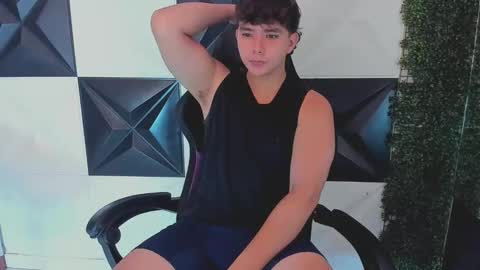 Snapshot of dani_cumboy chatting on September 28, 2:33 pm dani_cumboy online show from September 28, 2:33 pm