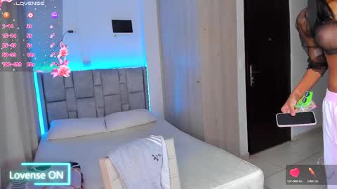 Snapshot of dani_cutee_ chatting on November 15, 9:00 pm Dani online show from November 15, 9:00 pm