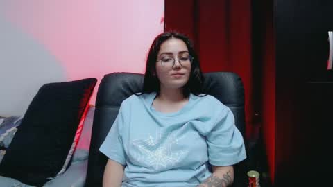 dani y jocelyn online show from February 11, 9:56 pm