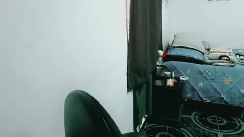 dani y jocelyn online show from April 9, 9:53 pm