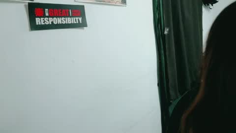 dani y jocelyn online show from April 21, 2:51 am