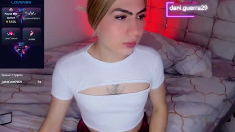 dani online show from October 9, 7:12 pm