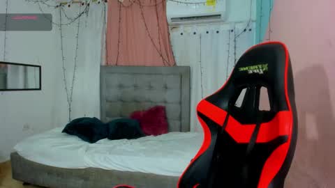 dani_lue online show from January 6, 1:15 pm