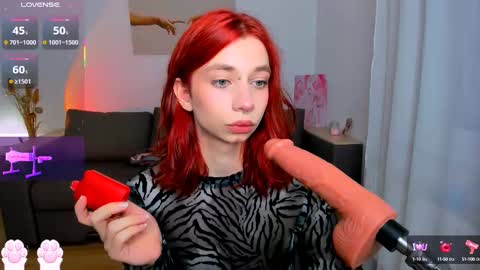 Snapshot of dani_mur chatting on February 18, 7:52 pm Daniel online show from February 18, 7:52 pm