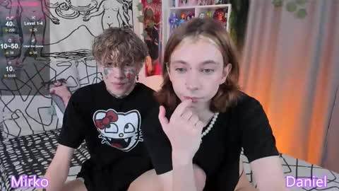 Snapshot of dani_mur chatting on October 24, 9:00 pm Daniel online show from October 24, 9:00 pm