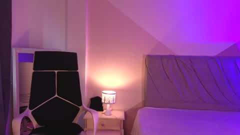 dania22_ online show from June 25, 2:32 pm