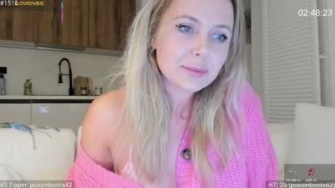 daniangel_web online show from April 9, 5:51 pm