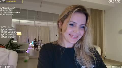 Snapshot of daniangel_web chatting on May 15, 6:48 pm daniangel_web online show from May 15, 6:48 pm