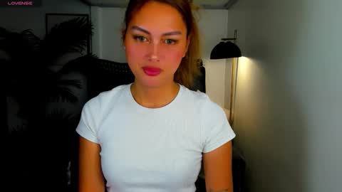 Snapshot of danicawinks chatting on May 24, 10:37 pm Danica online show from May 24, 10:37 pm