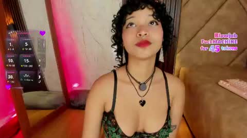 Snapshot of danicollinn chatting on June 17, 12:50 pm Daniela online show from June 17, 12:50 pm