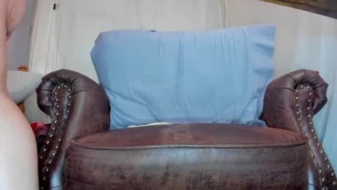 danidollxxx online show from January 18, 5:41 am