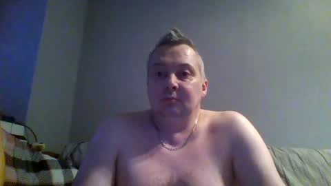 Snapshot of daniel0028 chatting on June 17, 7:04 pm dan online show from June 17, 7:04 pm