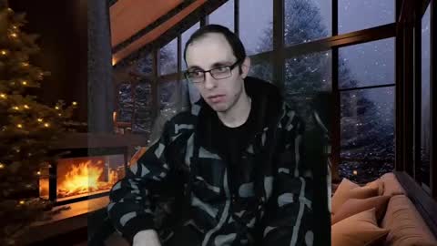 Snapshot of daniel9121 chatting on December 19, 6:56 pm Daniel9121 online show from December 19, 6:56 pm