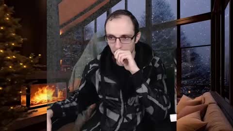 Snapshot of daniel9121 chatting on December 20, 10:49 am Daniel9121 online show from December 20, 10:49 am