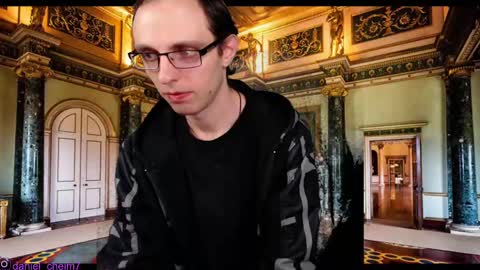 Snapshot of daniel9121 chatting on February 19, 9:36 pm Daniel9121 online show from February 19, 9:36 pm