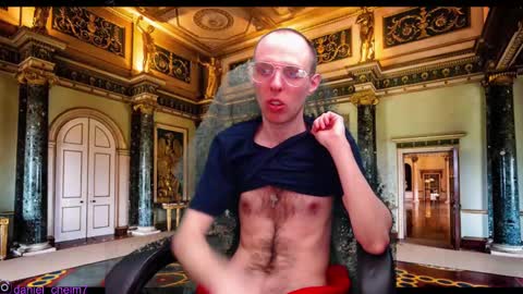 Snapshot of daniel9121 chatting on March 10, 9:10 am Daniel9121 online show from March 10, 9:10 am