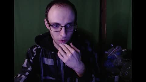 Snapshot of daniel9121 chatting on February 5, 6:23 pm Daniel9121 online show from February 5, 6:23 pm