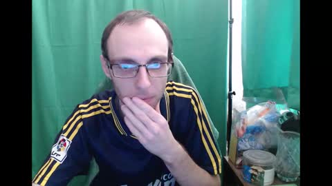 Snapshot of daniel9121 chatting on February 18, 10:00 am Daniel9121 online show from February 18, 10:00 am