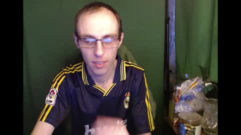 Snapshot of daniel9121 chatting on February 21, 1:23 pm Daniel9121 online show from February 21, 1:23 pm