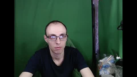 Snapshot of daniel9121 chatting on April 3, 2:37 pm Daniel9121 online show from April 3, 2:37 pm