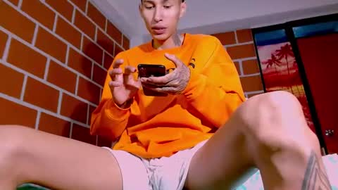 Snapshot of daniel_deluxx chatting on July 7, 12:57 am daniel_deluxx online show from July 7, 12:57 am
