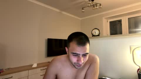 Snapshot of daniel_ice chatting on April 25, 6:27 pm Daniel online show from April 25, 6:27 pm