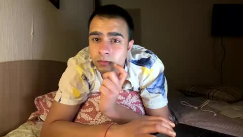 Snapshot of daniel_ice chatting on May 18, 8:58 pm Daniel online show from May 18, 8:58 pm