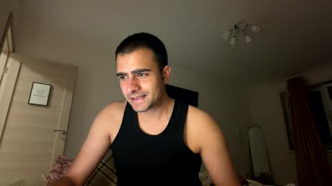 Snapshot of daniel_ice chatting on May 20, 8:04 pm Daniel online show from May 20, 8:04 pm
