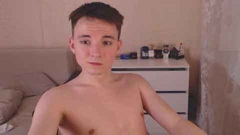 Snapshot of daniel_isaak chatting on February 9, 8:46 pm Daniel Jerry online show from February 9, 8:46 pm