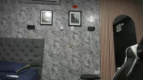 Snapshot of daniel_leconte chatting on November 14, 6:50 pm daniel_leconte online show from November 14, 6:50 pm