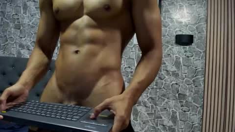 daniel_leconte online show from February 2, 10:41 pm