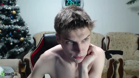 Snapshot of daniel_padalecki chatting on January 19, 9:45 pm Daniel online show from January 19, 9:45 pm