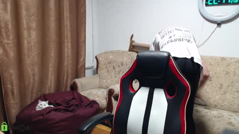 Snapshot of daniel_padalecki chatting on February 8, 8:10 pm Daniel online show from February 8, 8:10 pm