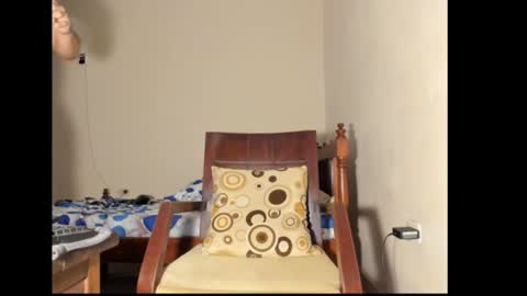Snapshot of daniel_saos chatting on June 24, 7:13 pm Daniel Saos online show from June 24, 7:13 pm