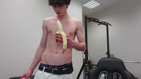 DANIEL SHAWN online show from February 20, 6:26 am