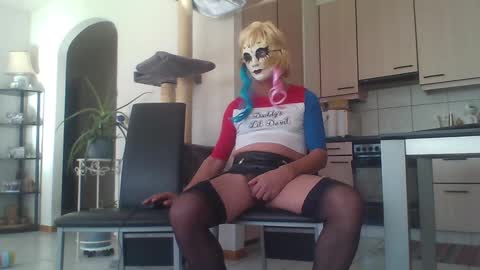 Snapshot of daniela69i chatting on February 4, 12:11 pm newcumer online show from February 4, 12:11 pm