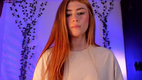 Snapshot of daniela_saenz1 chatting on January 26, 5:23 am Dani Saenz online show from January 26, 5:23 am