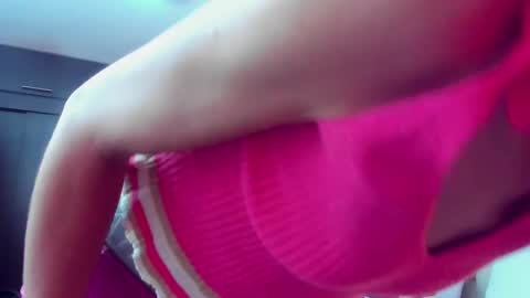 Snapshot of daniela_xue chatting on February 21, 2:39 am lorena online show from February 21, 2:39 am