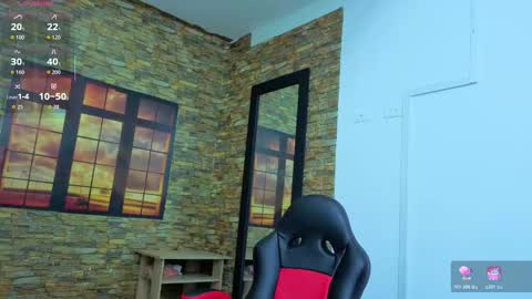 Snapshot of daniela_xue chatting on October 31, 10:11 pm lorena online show from October 31, 10:11 pm