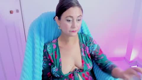 Daniela online show from November 17, 5:57 am