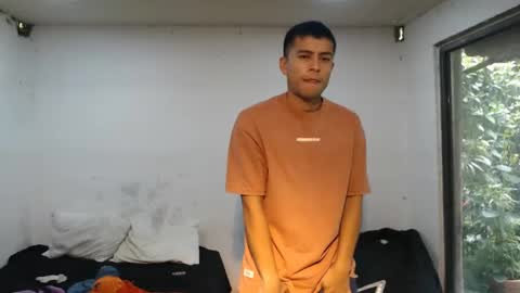 Snapshot of danielitopapii chatting on December 31, 5:40 pm danielitopapii online show from December 31, 5:40 pm