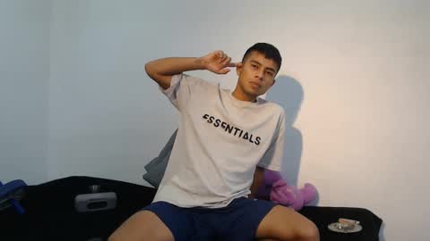 Snapshot of danielitopapii chatting on February 20, 7:08 pm danielitopapii online show from February 20, 7:08 pm