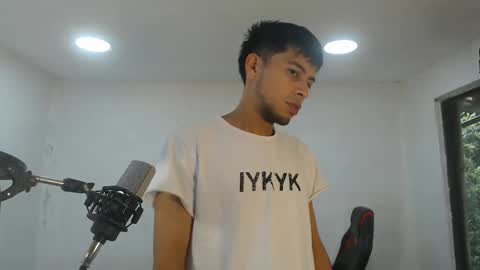 Snapshot of danielitopapii chatting on October 16, 12:39 pm danielitopapii online show from October 16, 12:39 pm