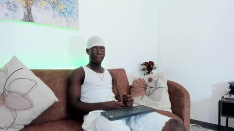 Snapshot of daniell_ferrari chatting on January 18, 11:33 pm daniell_ferrari online show from January 18, 11:33 pm