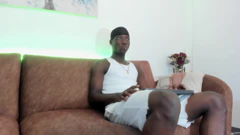 Snapshot of daniell_ferrari chatting on January 21, 12:15 am daniell_ferrari online show from January 21, 12:15 am