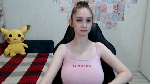Snapshot of daniella_martin chatting on May 6, 12:41 am Daniella Martin online show from May 6, 12:41 am