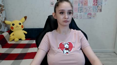 Snapshot of daniella_martin chatting on May 21, 12:50 am Daniella Martin online show from May 21, 12:50 am