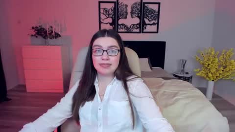 Daniella online show from December 4, 2:48 pm