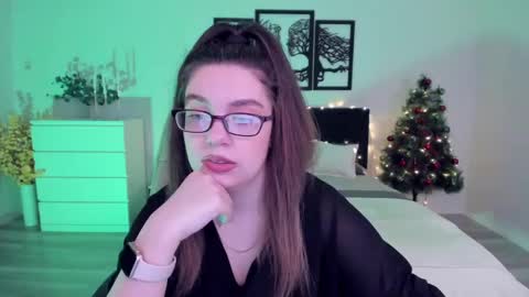 Daniella online show from December 11, 11:08 am