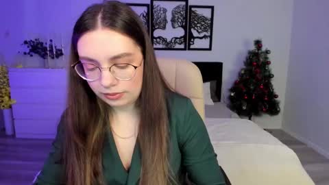 Daniella online show from December 17, 11:17 am